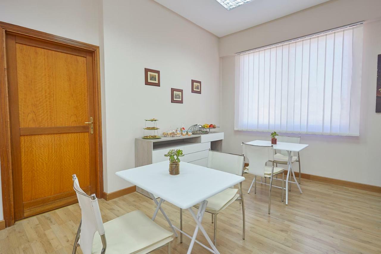 Sturzo 44 Bed & Breakfast Палермо Екстериор снимка
