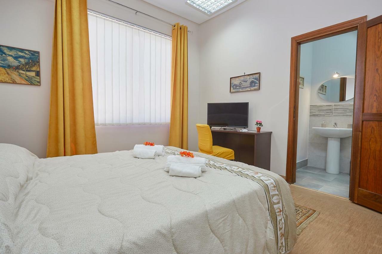 Sturzo 44 Bed & Breakfast Палермо Екстериор снимка